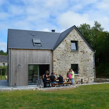 Gite Convivial Ideal Amis, Copains, Famille * Les Moitiers-d'Allonne